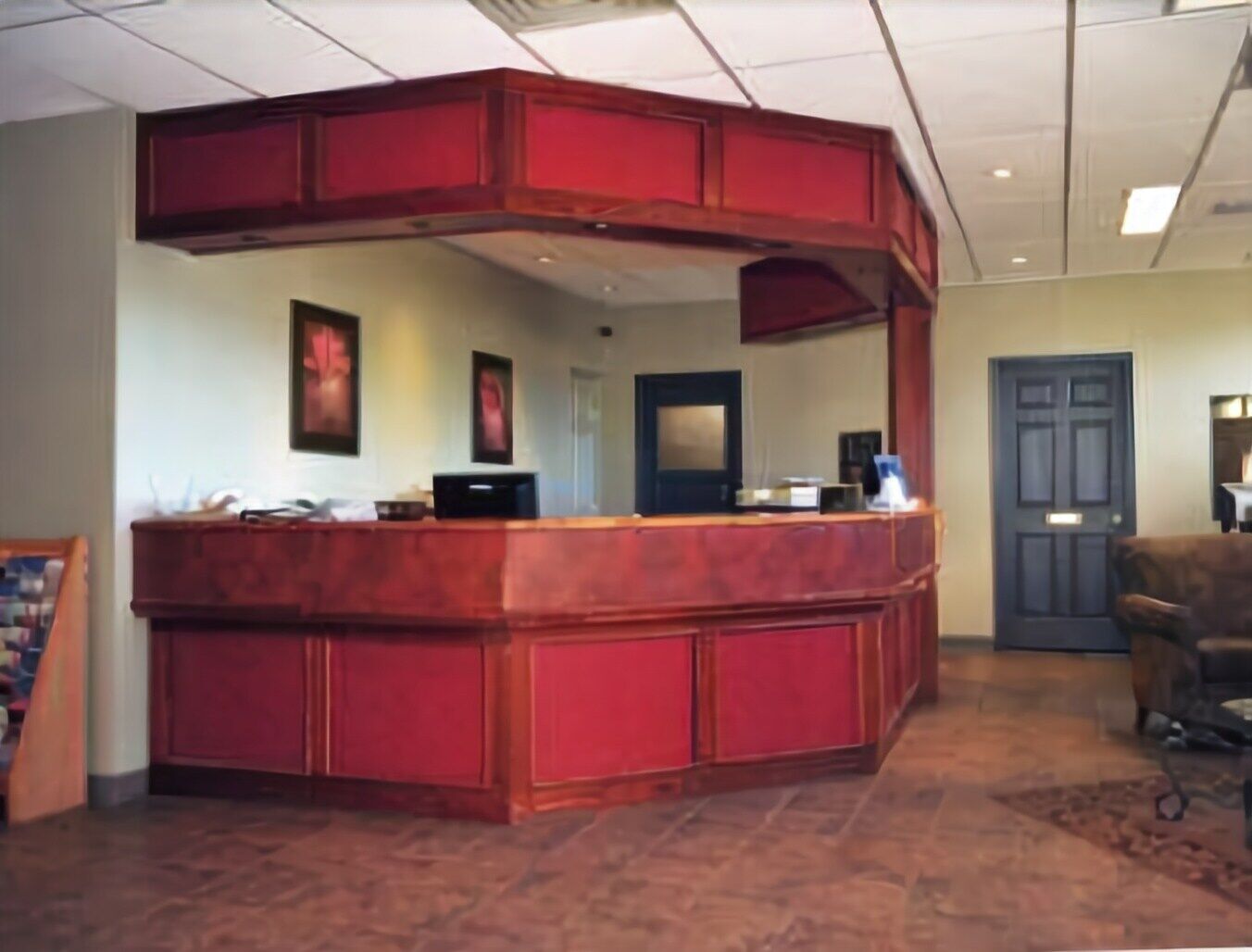 Ramada By Wyndham Williams Lake Exterior foto